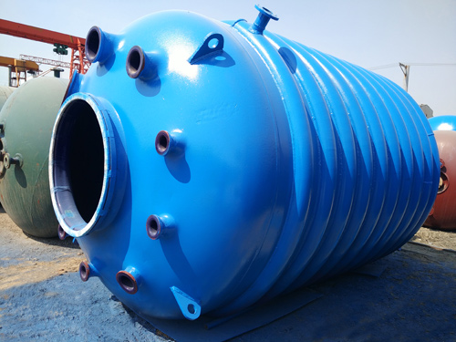 2.-F型搪玻璃反應(yīng)釜1000L-50000L.jpg
